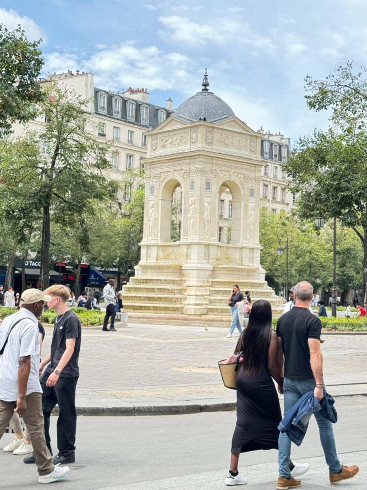 Appartement Chez Zenovia à Paris Extérieur photo
