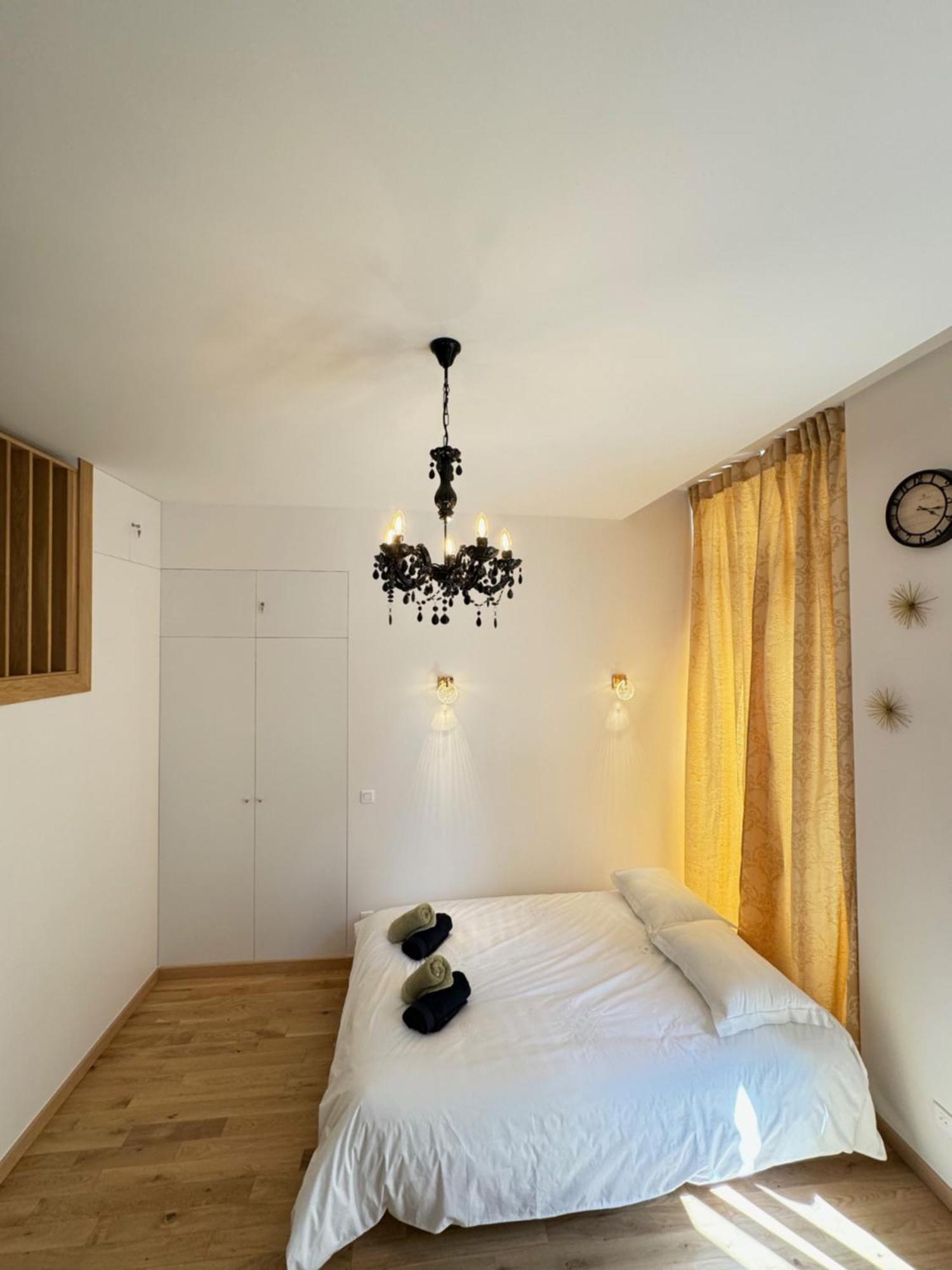 Appartement Chez Zenovia à Paris Extérieur photo